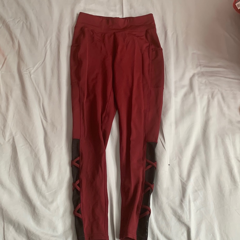 PopFit Maroon Leggings with Pockets